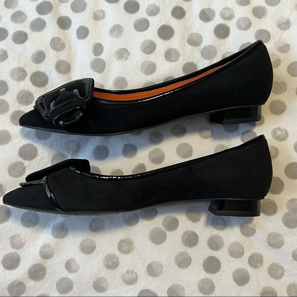 NWT Via Spiga Deandra Black Suede Buckle Pointy Toe Shoes Size 5.5